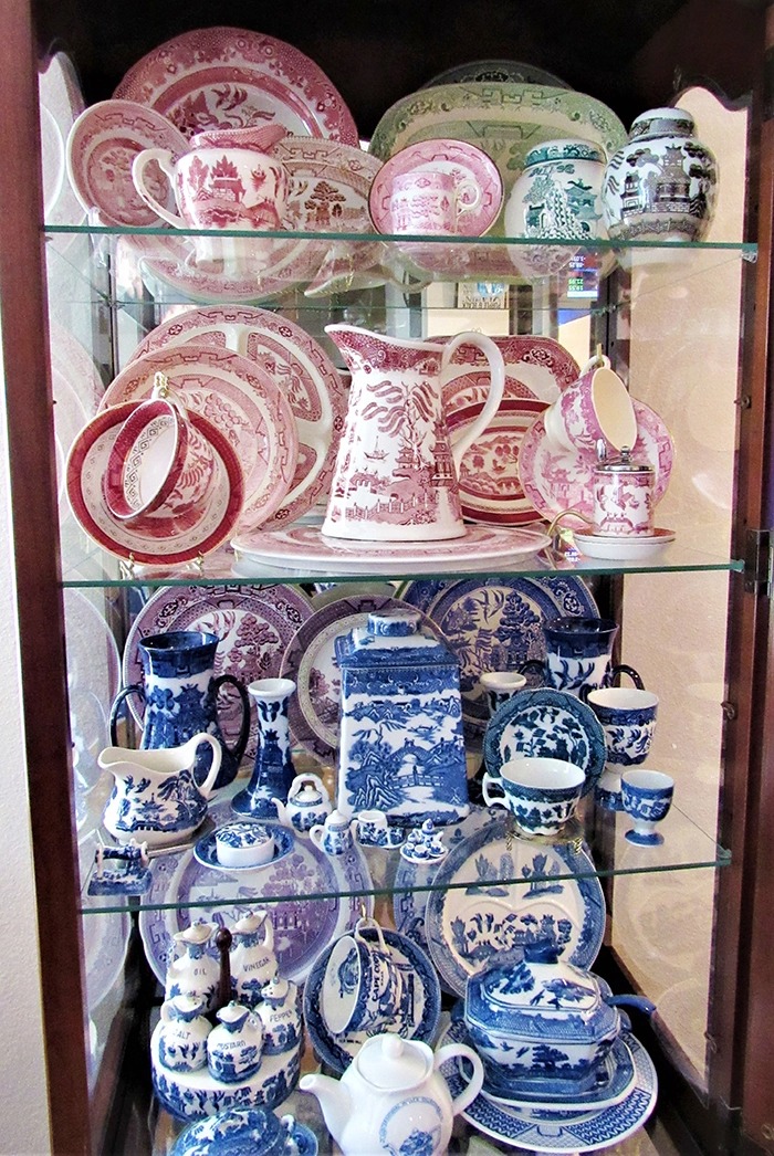 Blue Willow China A Collection With a Storied Past Collectibles Insurance Services