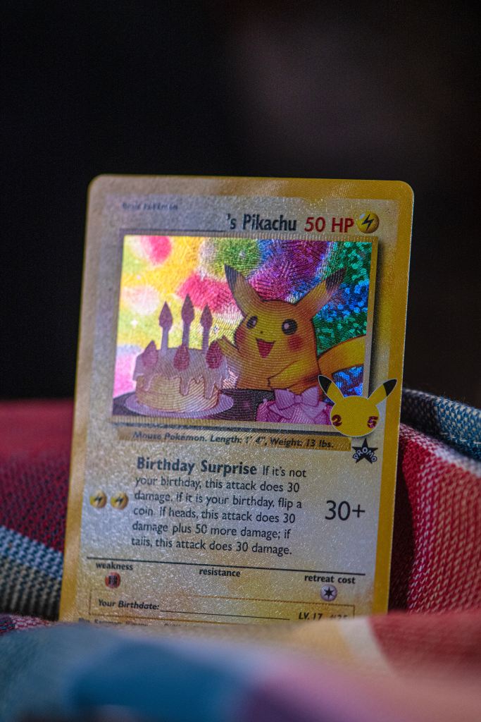 Birthday Pikachu 2001 Pokemon TCG Promo Holo Black Star #24 - 2001 - US